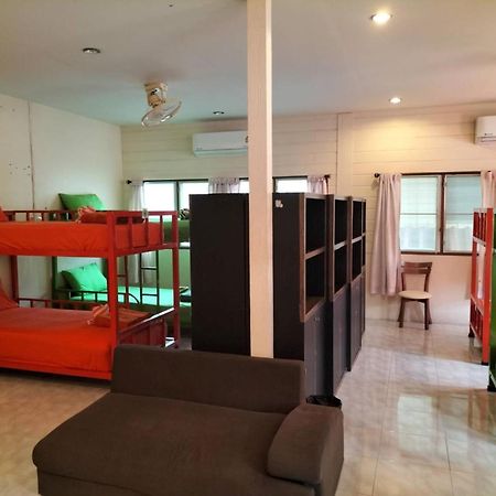 Lotus Hostel Beach Ko Tao Dış mekan fotoğraf