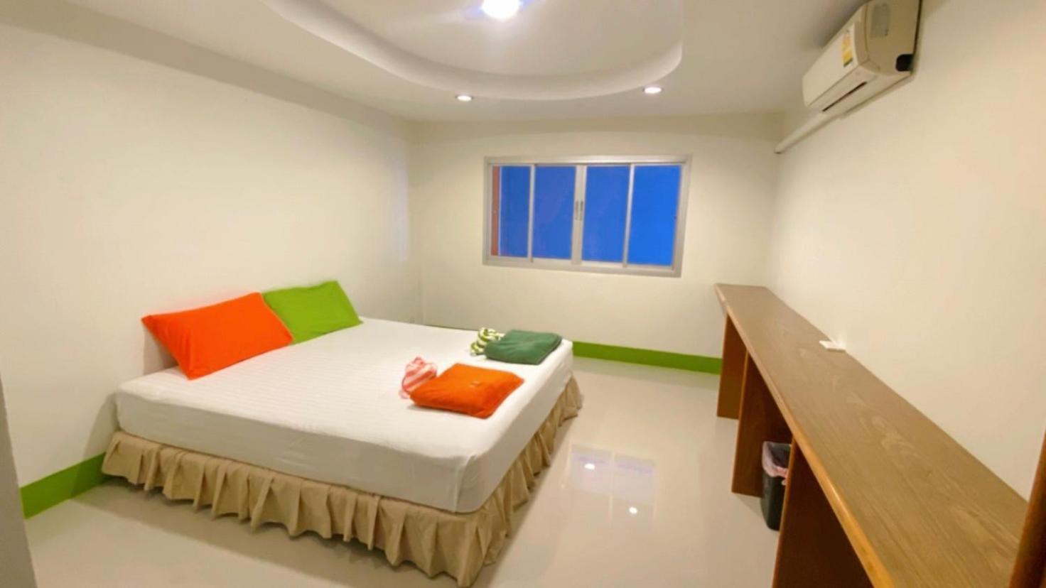 Lotus Hostel Beach Ko Tao Dış mekan fotoğraf